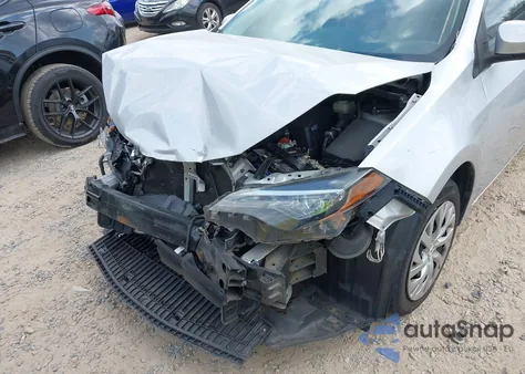 2019 Toyota Corolla Le z USA, uszkodzony, nr VIN 2T1BURHE9KC165975